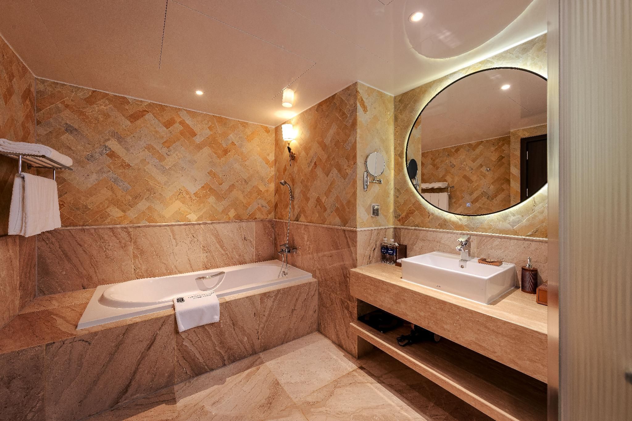 undefined Grand Plaza Hotel Hanoi 10