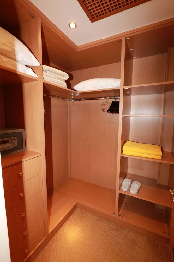 Annabelle Beach Resort - All Inclusive VIP Suite Sharing Pool 4