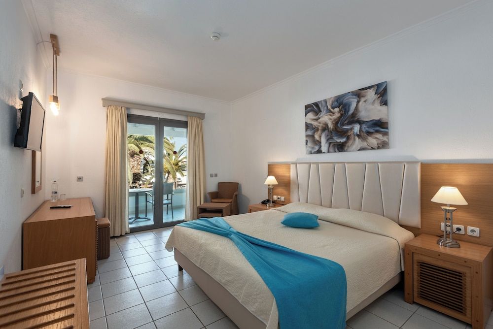 Annabelle Beach Resort - All Inclusive Standard Double Room 3
