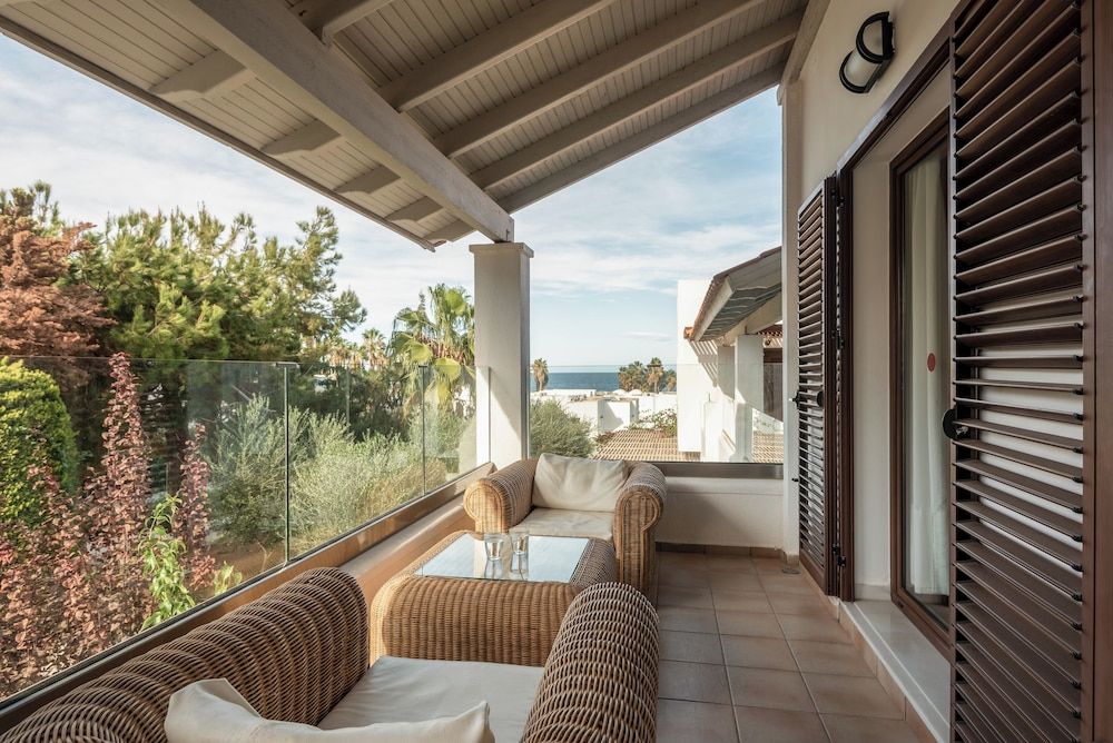 Annabelle Beach Resort - All Inclusive VIP Suite Sharing Pool 2