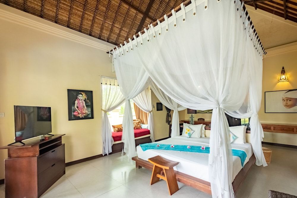 Saripati Oceanfront Villa No.1