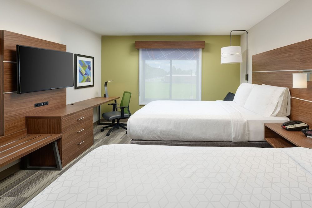 Suite, 2 Queen Beds, Accessible (Communications, Mobility)