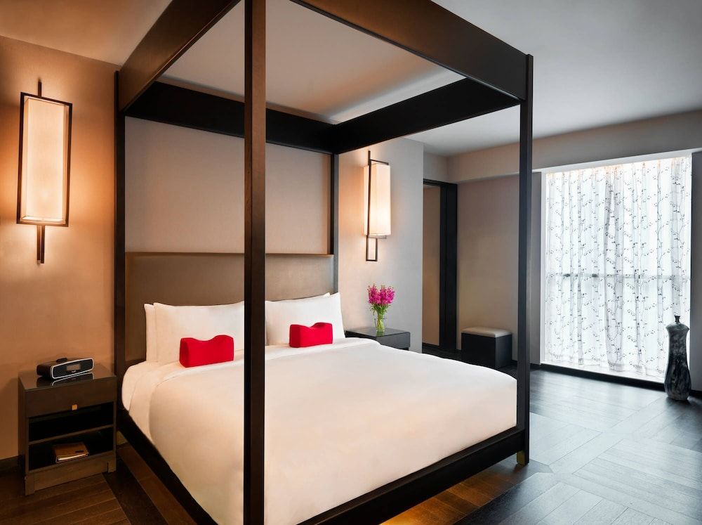 Club Room, 1 King Bed (Executive Residence)