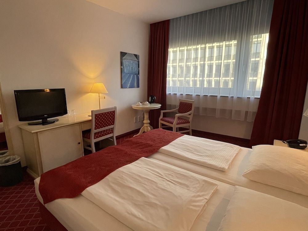 Hotel Chateau Kurfürstendamm Standard Room 2