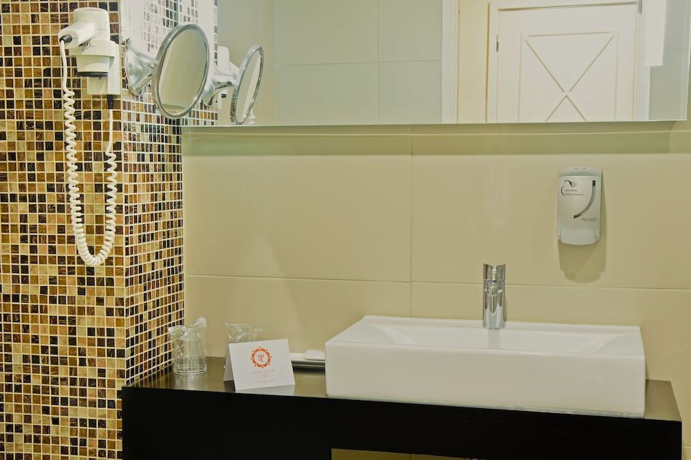 Hotel D. Luís Double or Twin Room 10