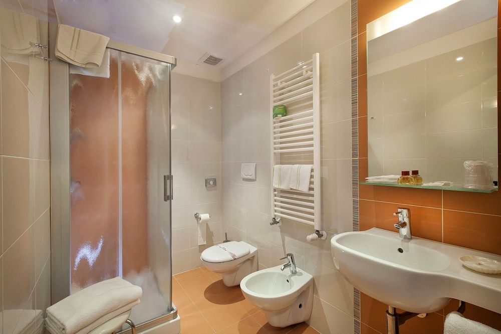 Albergo Antica Corte Marchesini Standard Triple Room 8