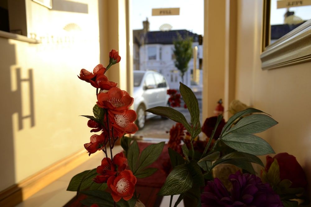 undefined Britannia Inn Hotel 5