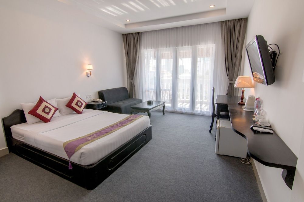 Diamond Palace Hotel Deluxe Double Room 2