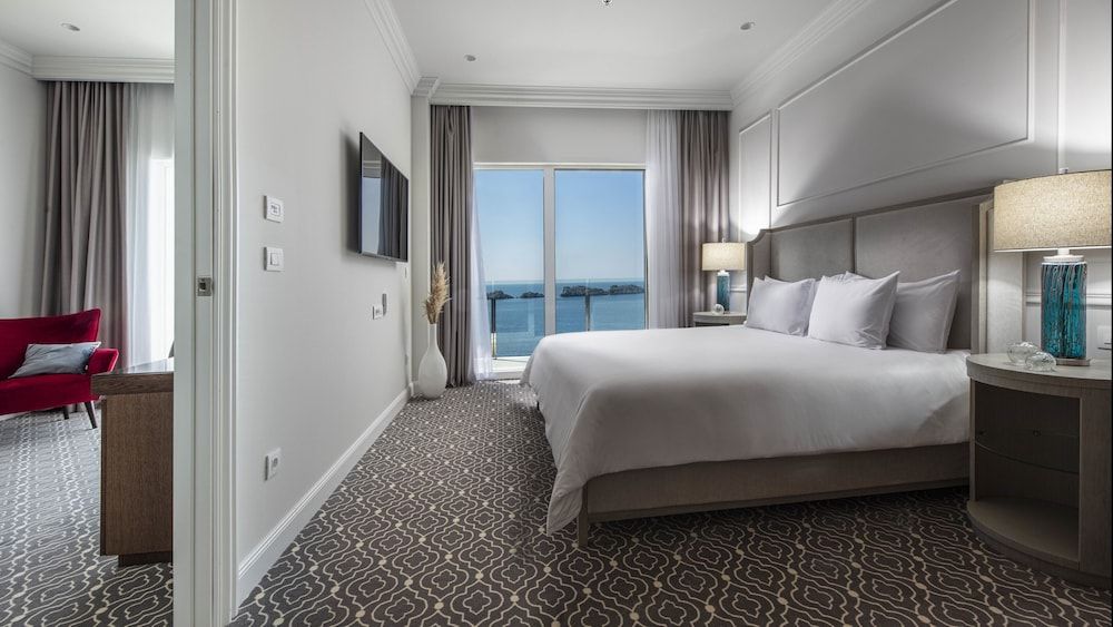 undefined Hotel Royal Ariston 2