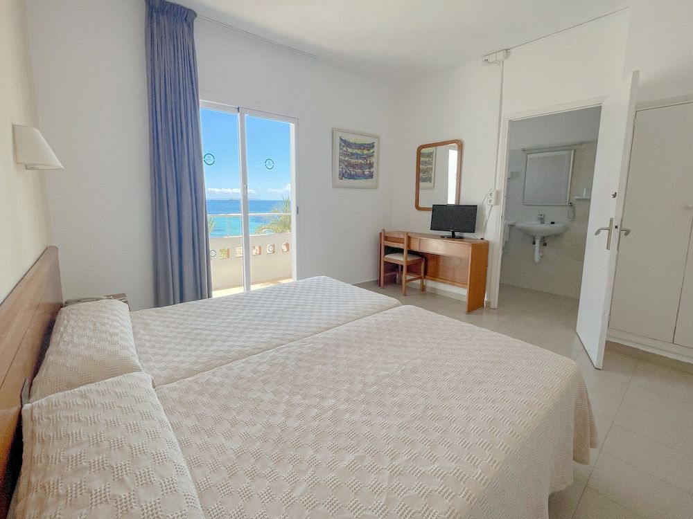 undefined Hotel Figueretes 9