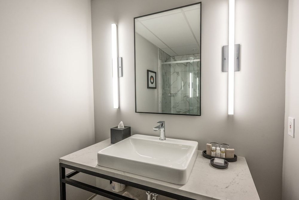 Hôtel Versō Recto-Queen 4