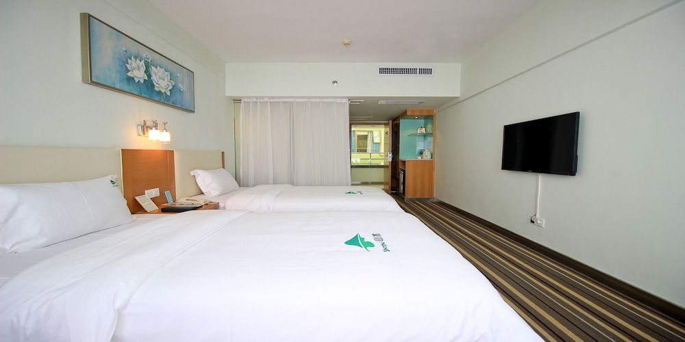 undefined Shanshui Trends Hotel North Huaqiang