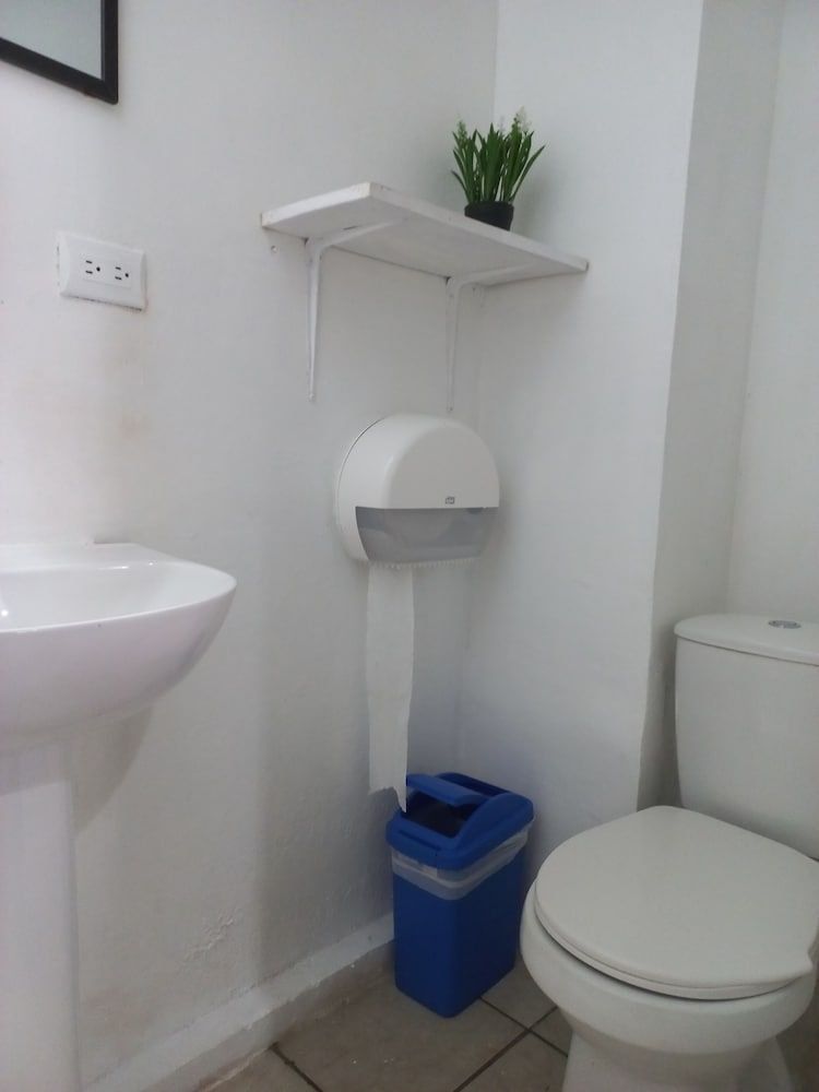 Hotel Las Colinas Family Room 11