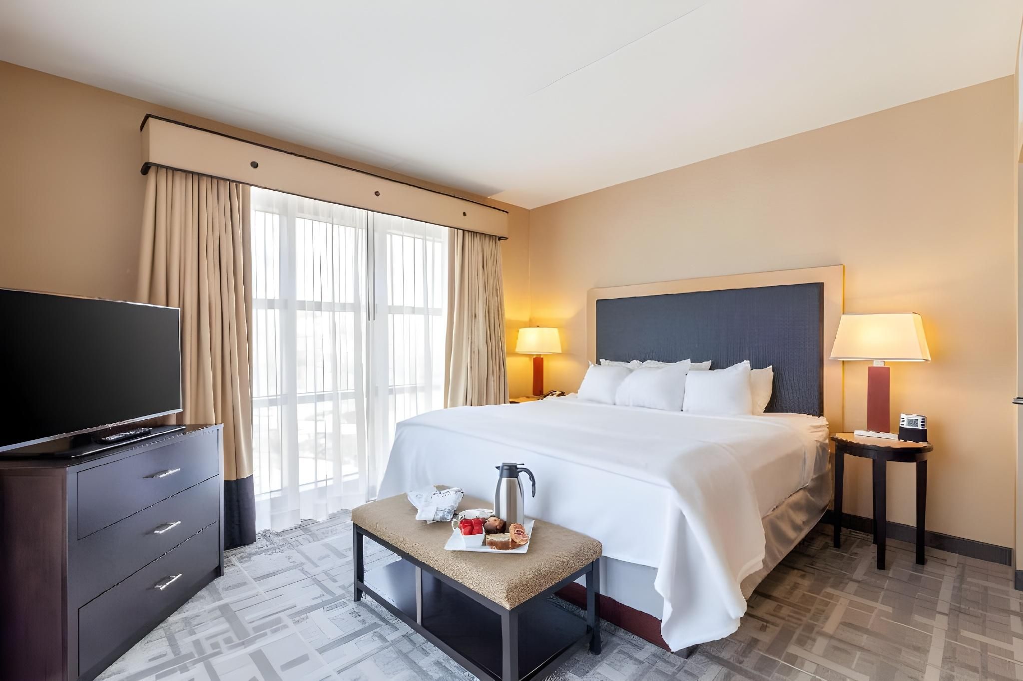 undefined Cambria Hotel Pittsburgh - Downtown 2