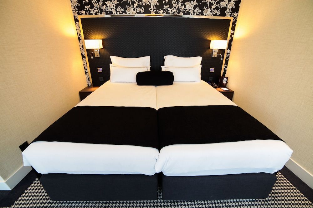 Hotel Notting Hill Twin Room Souterrain (Limited View)