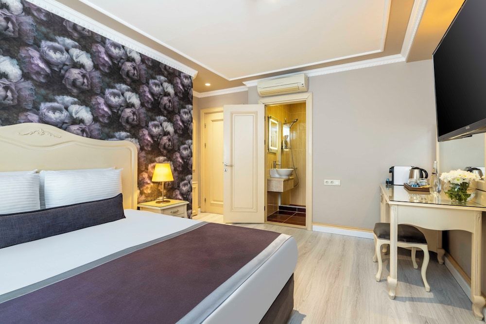Standard Double or Twin Room, City View