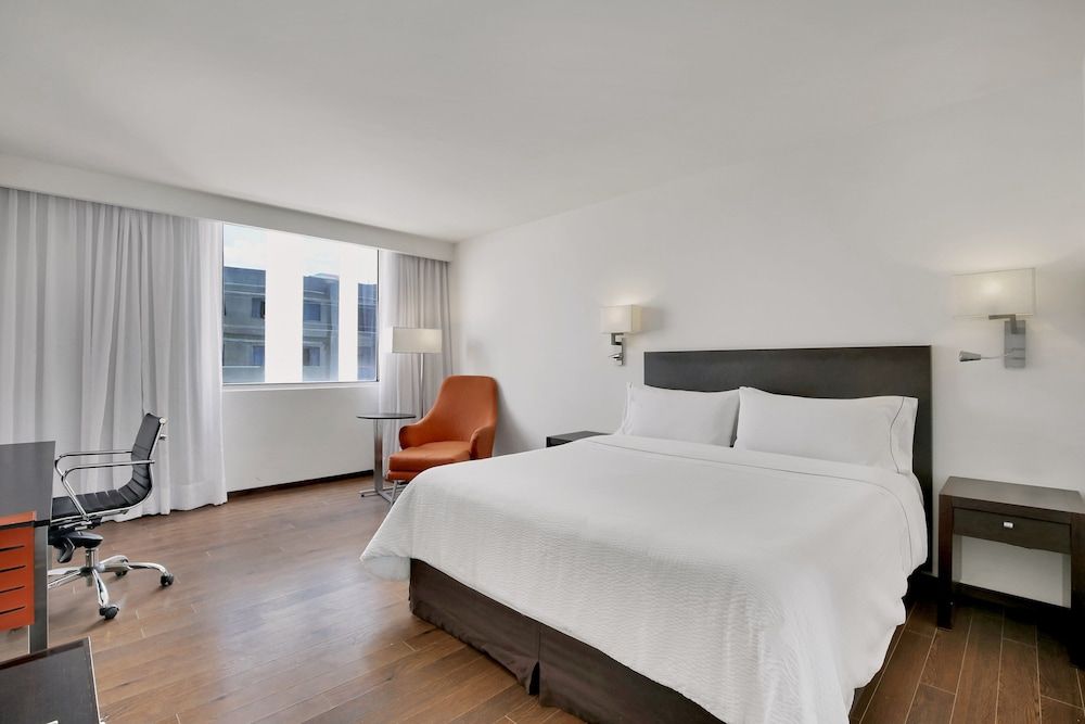 undefined Fiesta Inn Insurgentes Sur 5