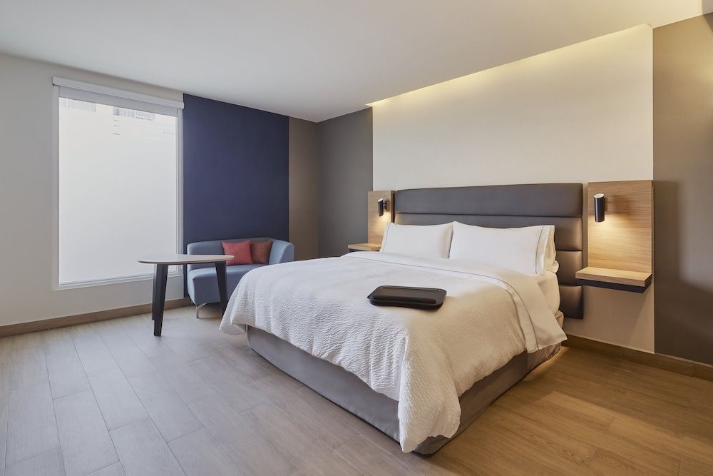 Superior Room, 1 King Bed