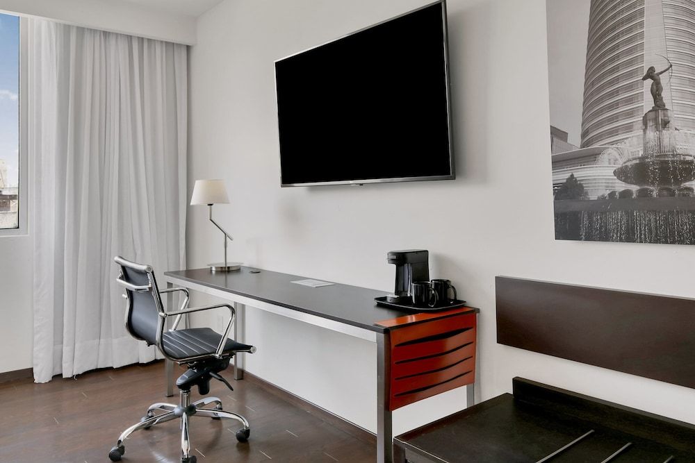 undefined Fiesta Inn Insurgentes Sur 3