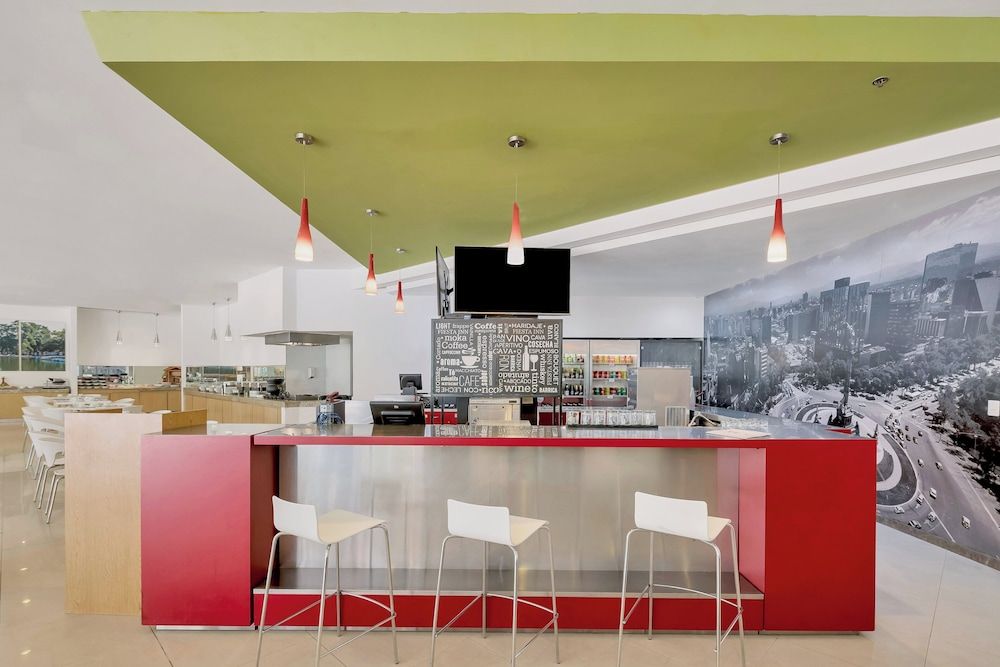 undefined Fiesta Inn Insurgentes Sur 5