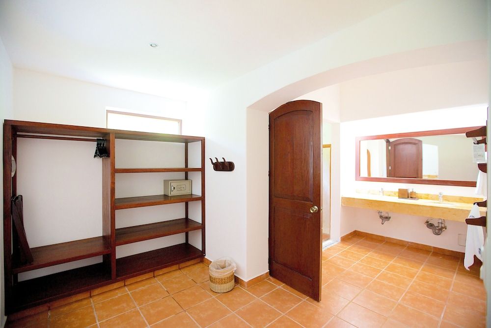 Superior Suite, Garden View