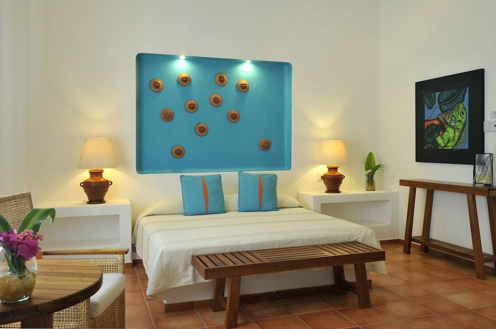 Garden Master Suite