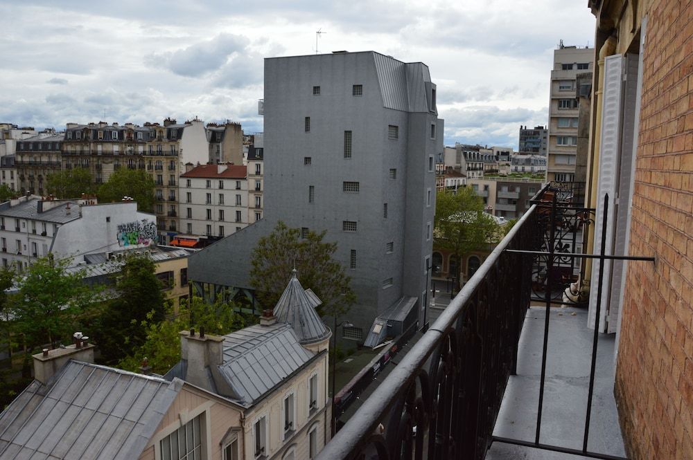 undefined Parc Hotel Paris 10