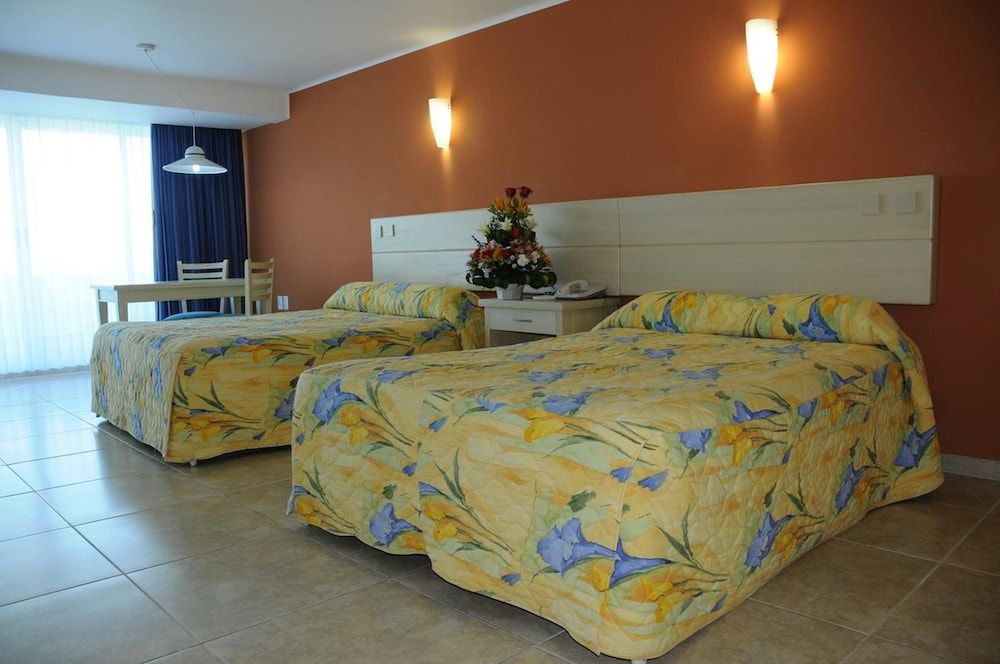 Lake View Room