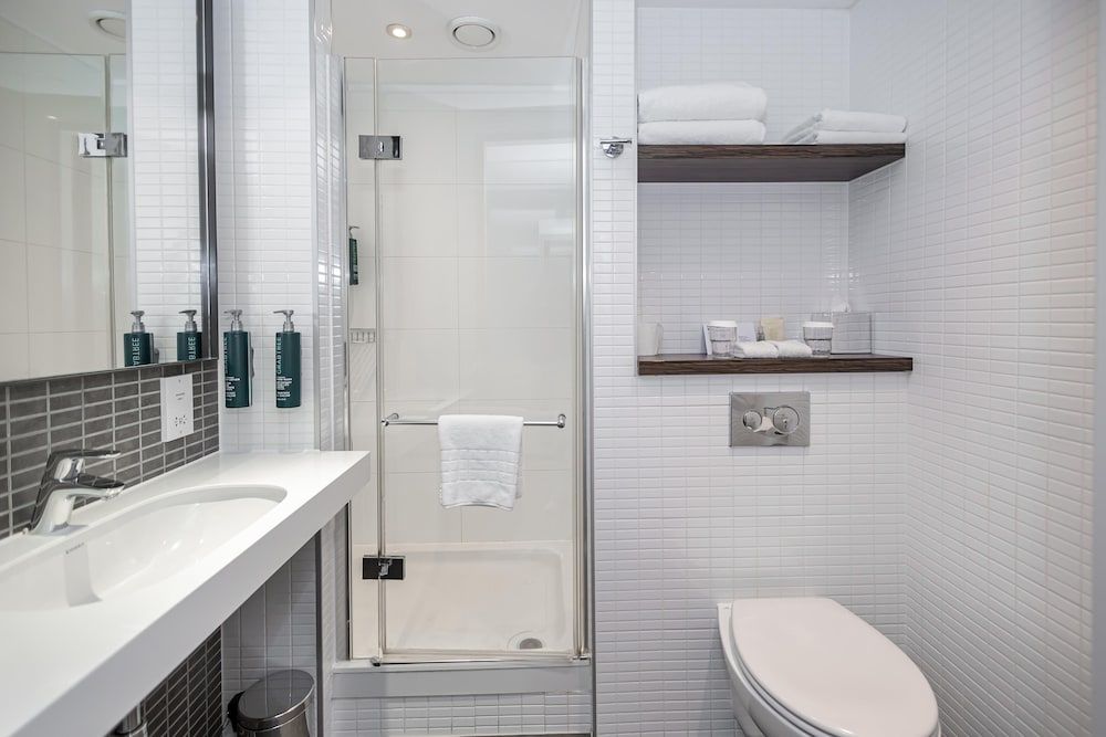 undefined DoubleTree by Hilton Hotel London -Tower of London 8