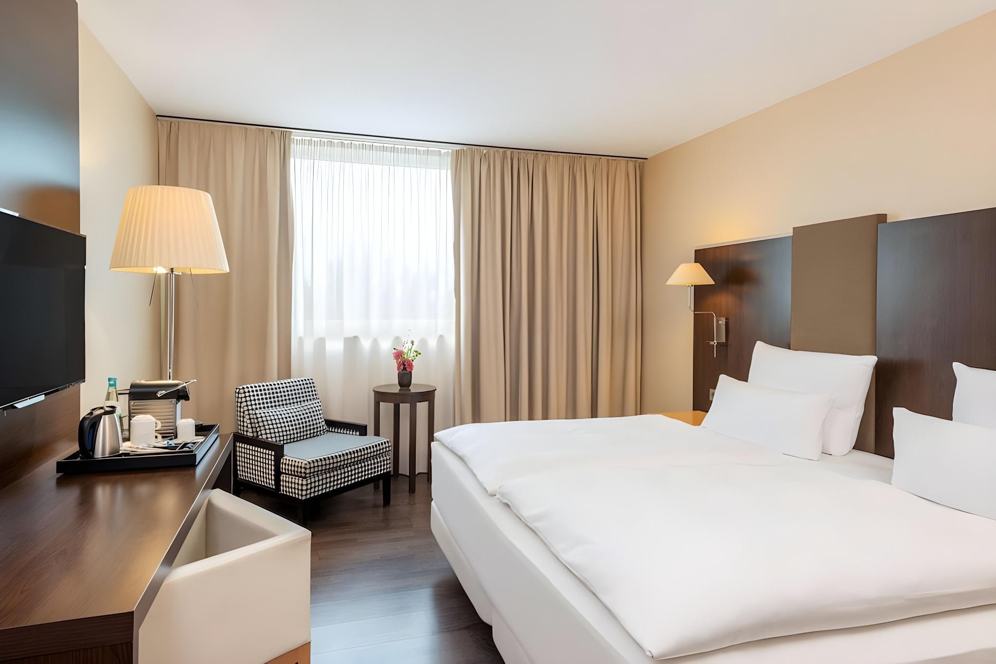 NH Stuttgart Airport Standard Room