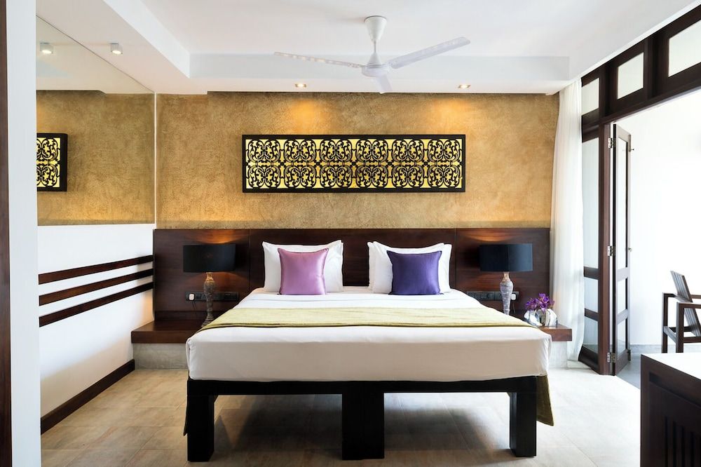 Avani Kalutara Resort Superior Courtyard View Room 4