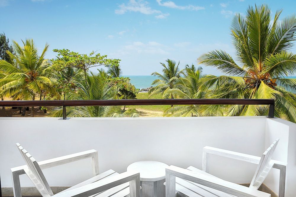 Avani Kalutara Resort Deluxe Ocean View Room 4