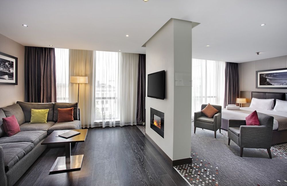 undefined Holiday Inn Bristol City Centre by IHG 3