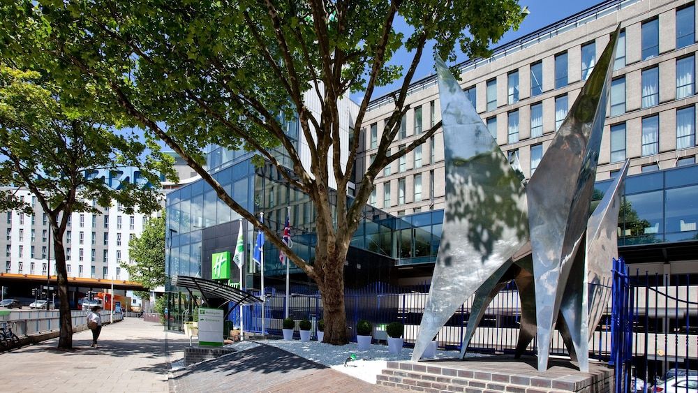undefined Holiday Inn Bristol City Centre by IHG 2