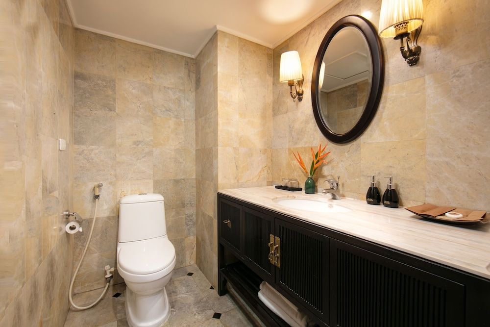 Hanoi Boutique Hotel & Spa Classic Room 6