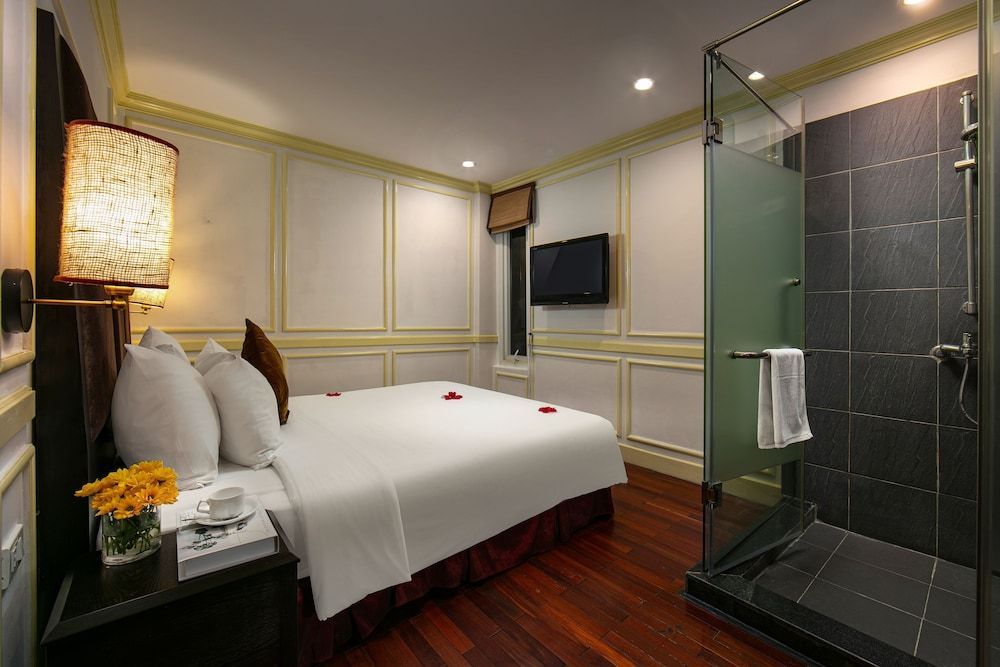 Hanoi Boutique Hotel & Spa Classic Room