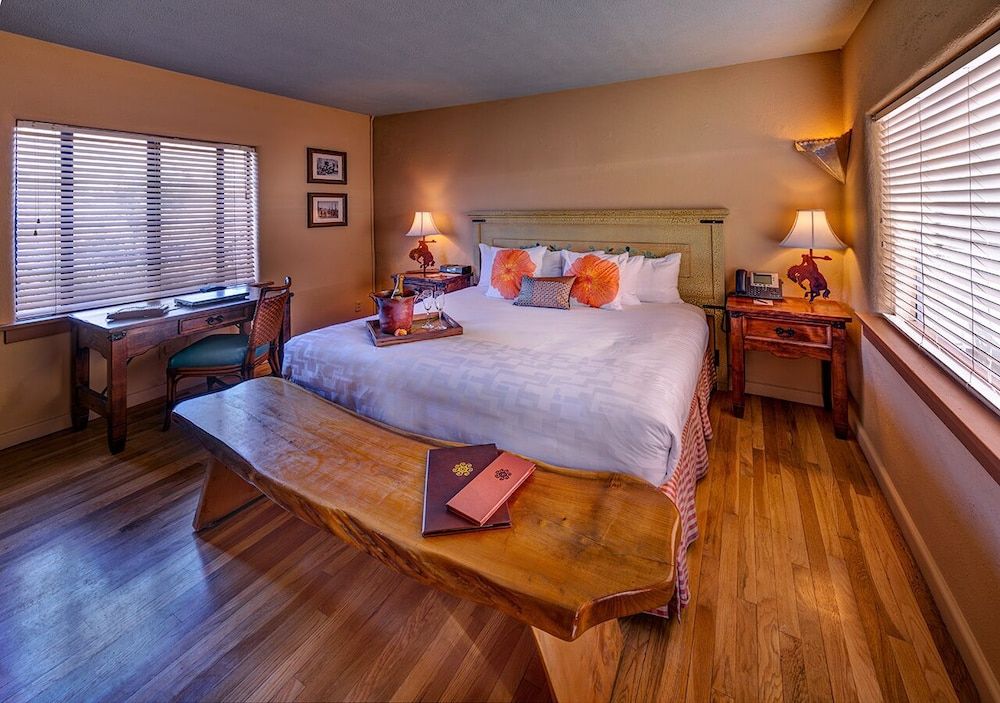 Hacienda Del Sol Guest Ranch Resort Room (Historic)