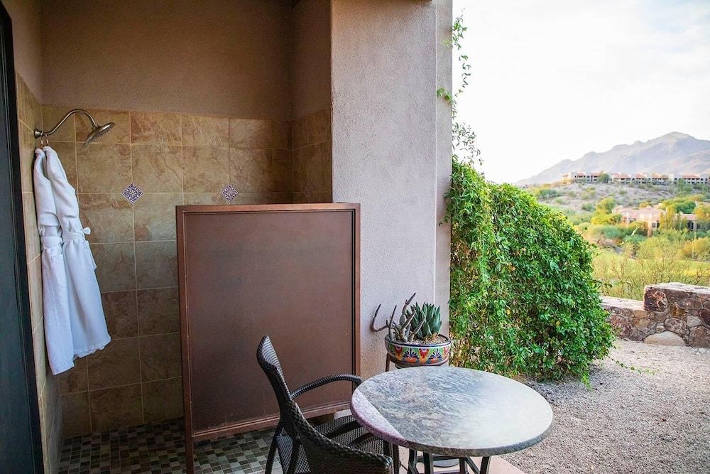 Room, 1 King Bed (Sonoran - Outside Shower)