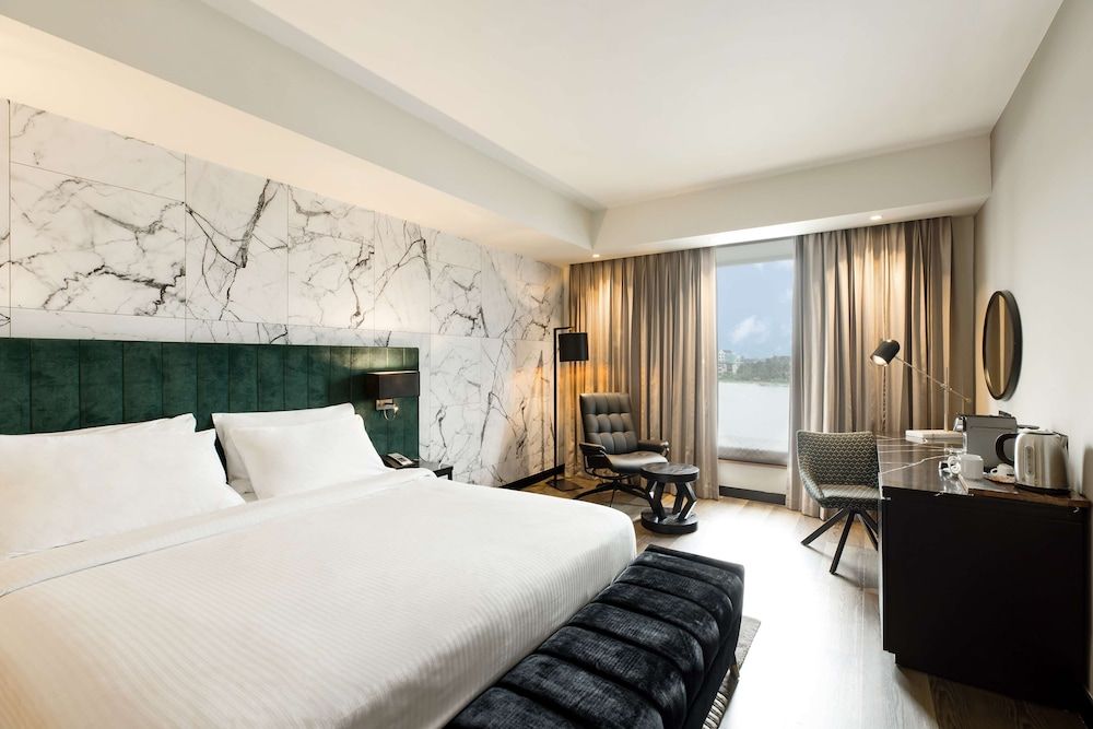 Executive Room, Lagoon View (Lounge Access)