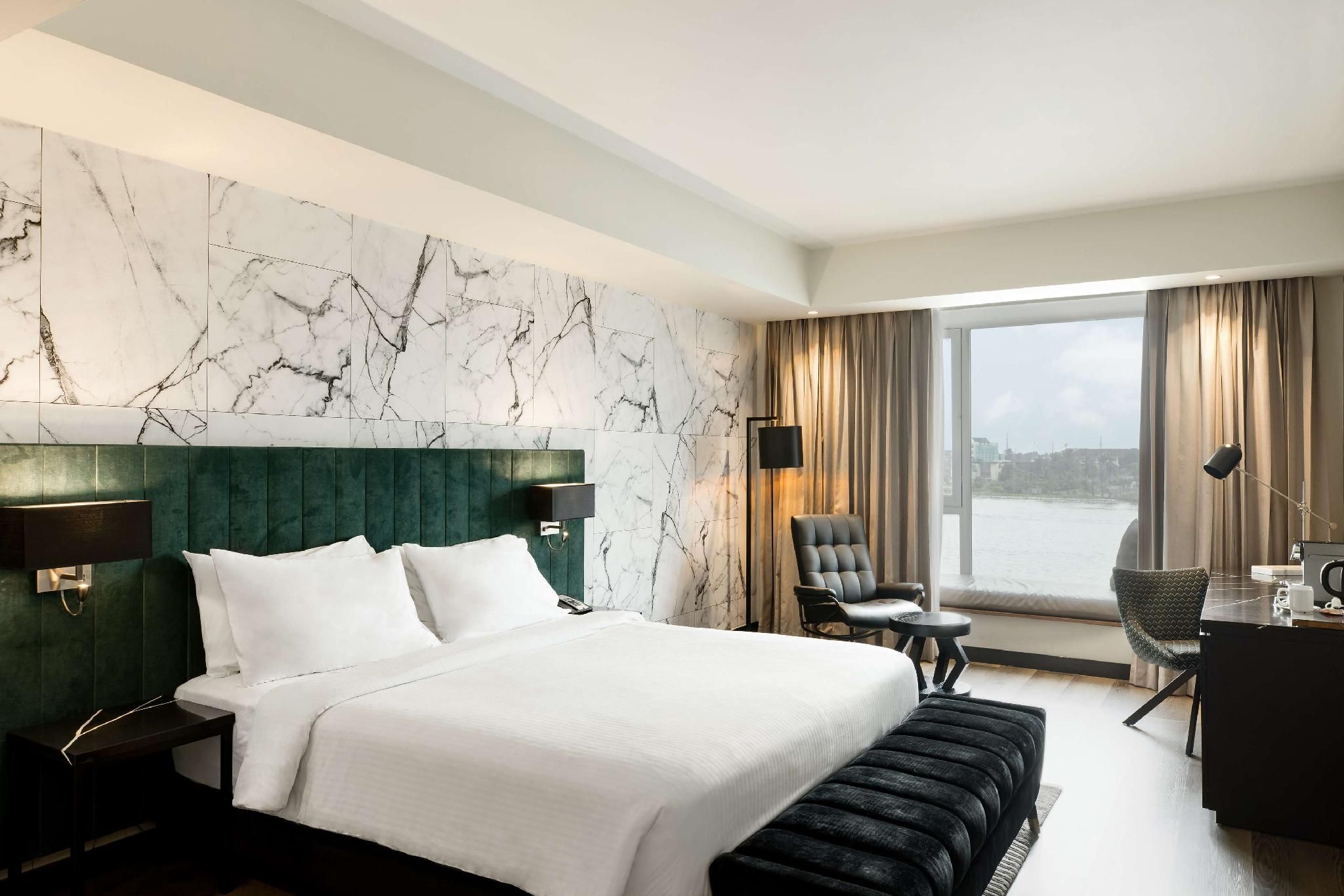 Executive Room lagoon View Lounge Access