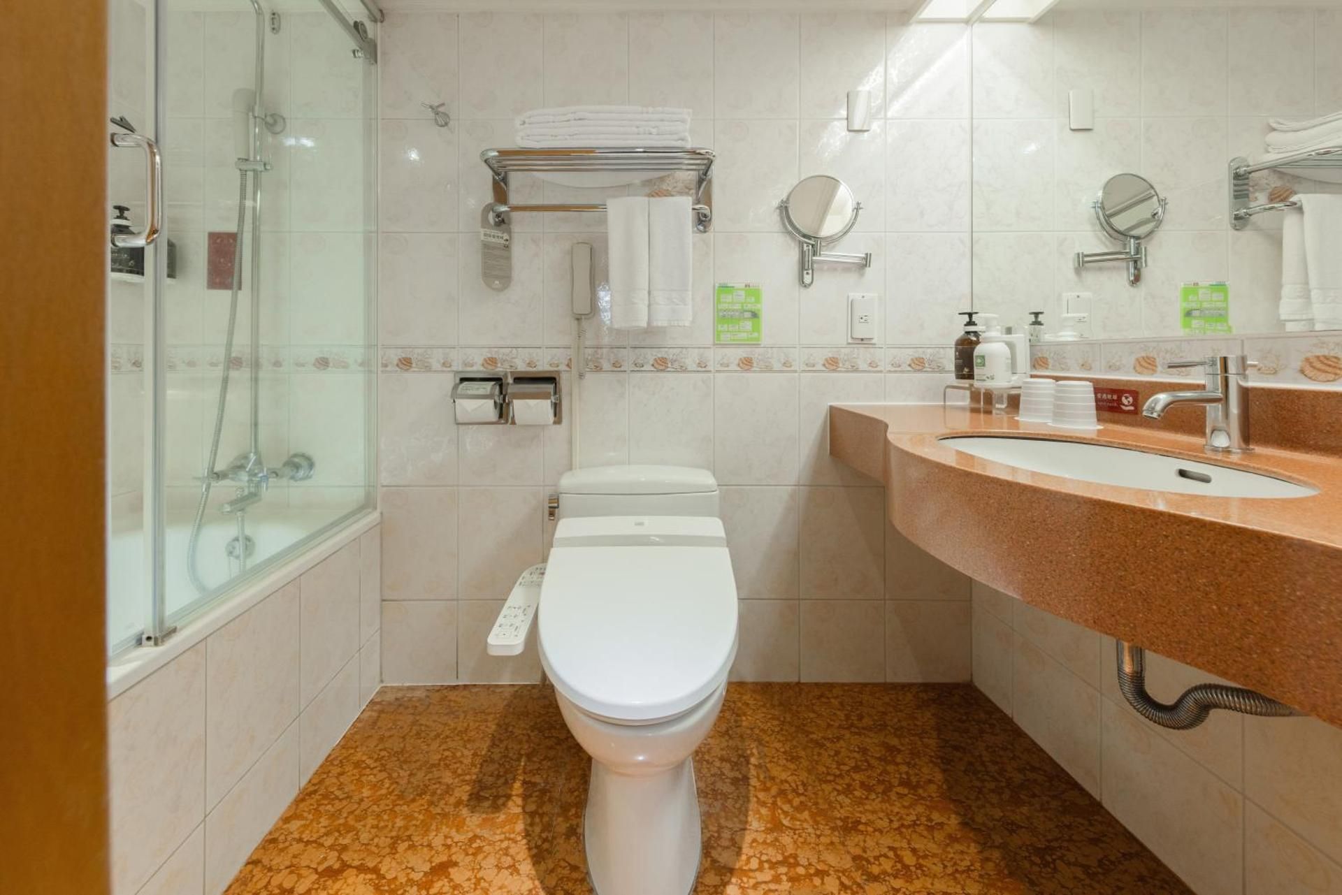 Basic Double Room without Window