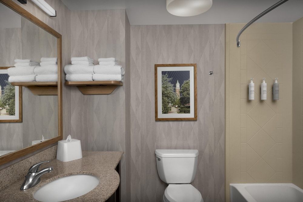 Room, 2 Queen Beds, Accessible (Hearing)