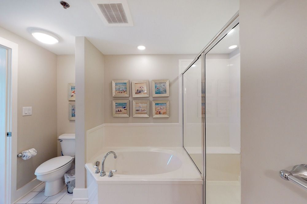 Waterscape Condominiums Apartment, 2 Bedrooms 3