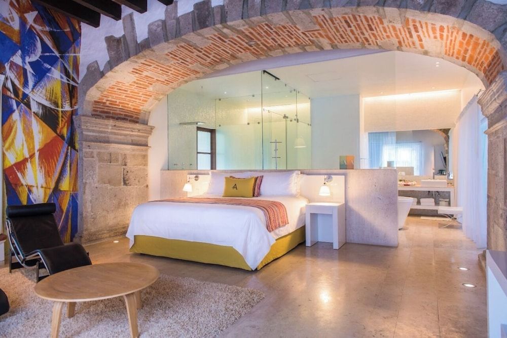 Anticavilla Hotel restaurante & Spa Master suite with bathtub and terrace 6