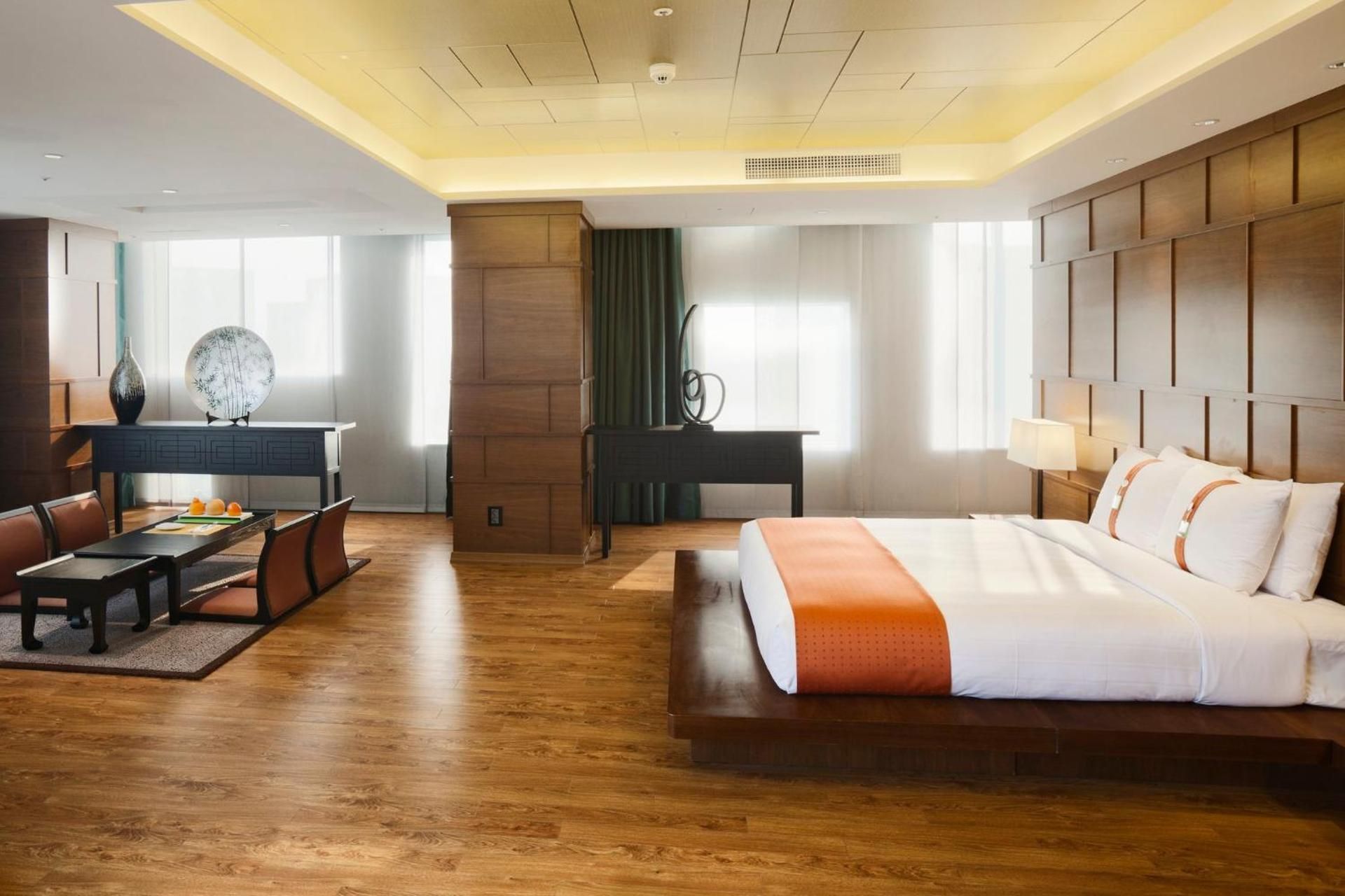 1 King bed One bedroom Suite Korea Theme