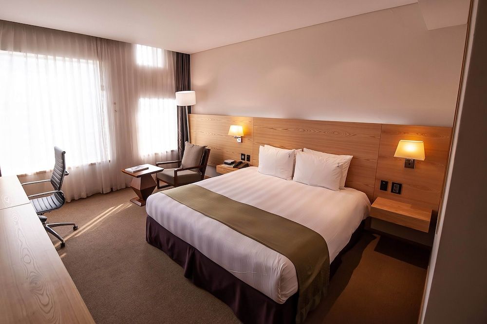 Holiday Inn Gwangju by IHG Premium Room, 1 King Bed 2