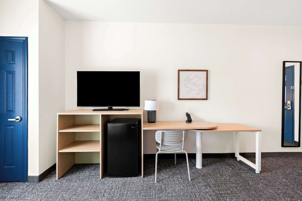 Spark by Hilton Longview