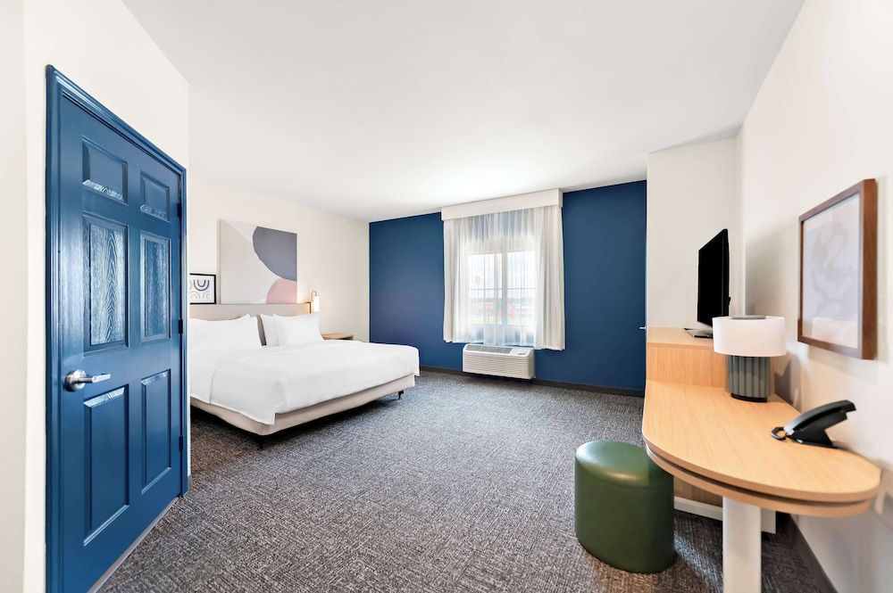 Spark by Hilton Longview