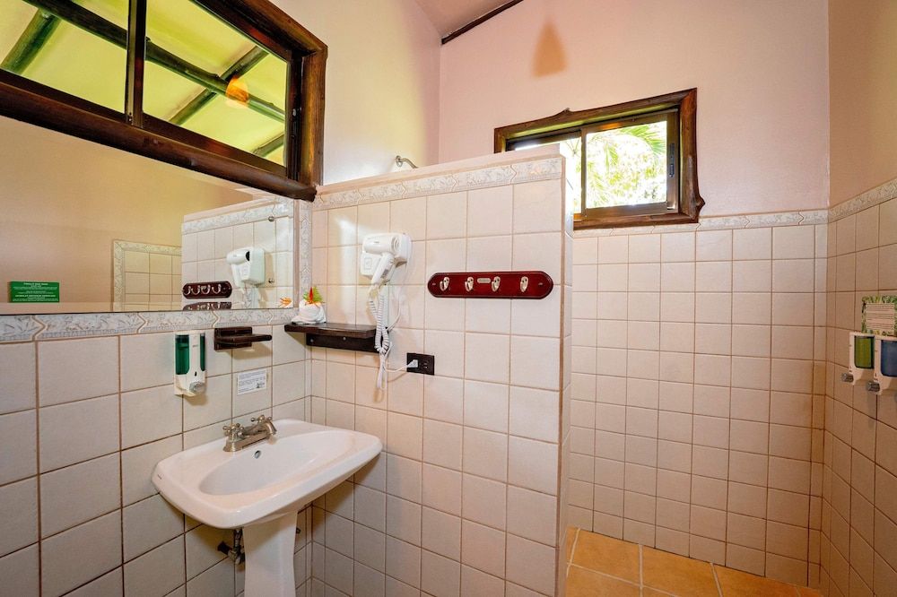 Maquenque Eco Lodge Bungalow, 2 Queen Beds 4