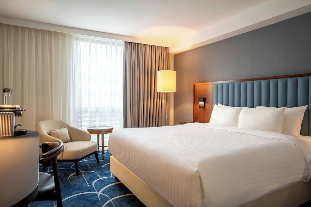 Superior Room, 1 King Bed